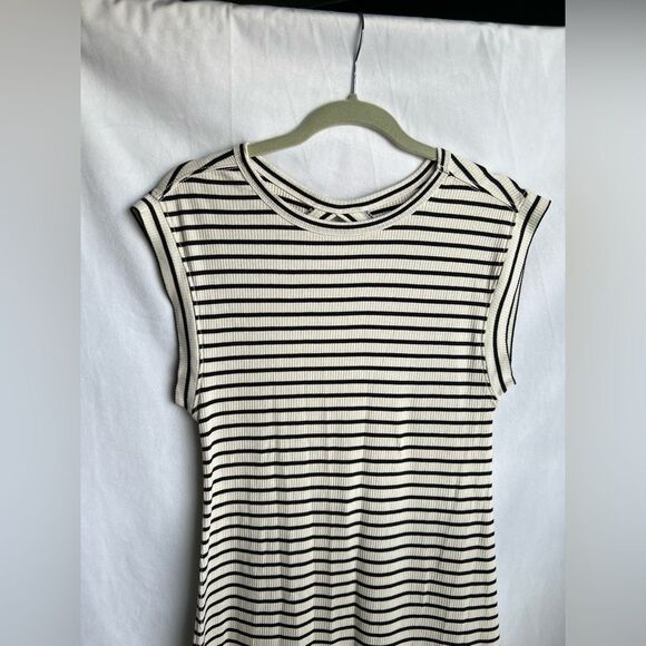 Anthropologie/ Daily Practice striped backless summer dress size S - Picture 6 of 9